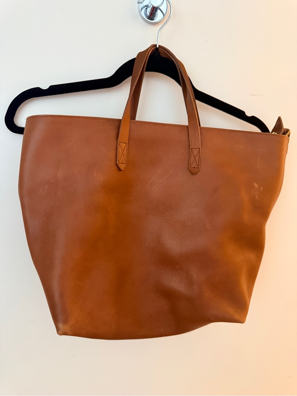 Madewell Classic Leather Tote Bag in Cognac